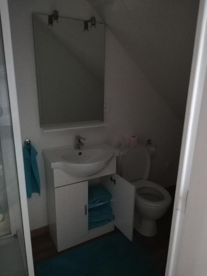 Giremoutiers Les Fermiers Bed & Breakfast エクステリア 写真